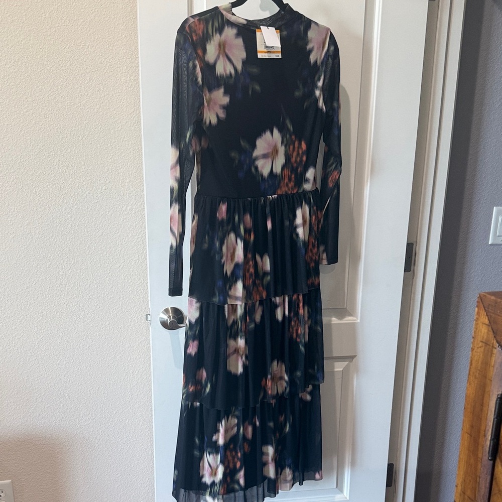 Long Sleeve Floral Tiered Maxi Dress - Black/navy blue ish maxi dress.